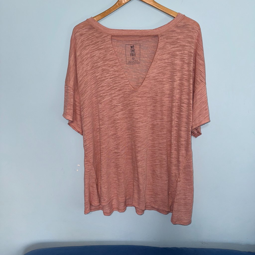 Free People Sexy But Feminine Tee In Pink**End Of Summer Discount!